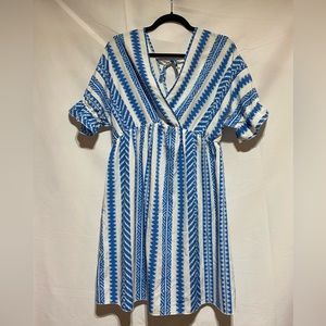 ⭐️ Tie Neck Babydoll Dress